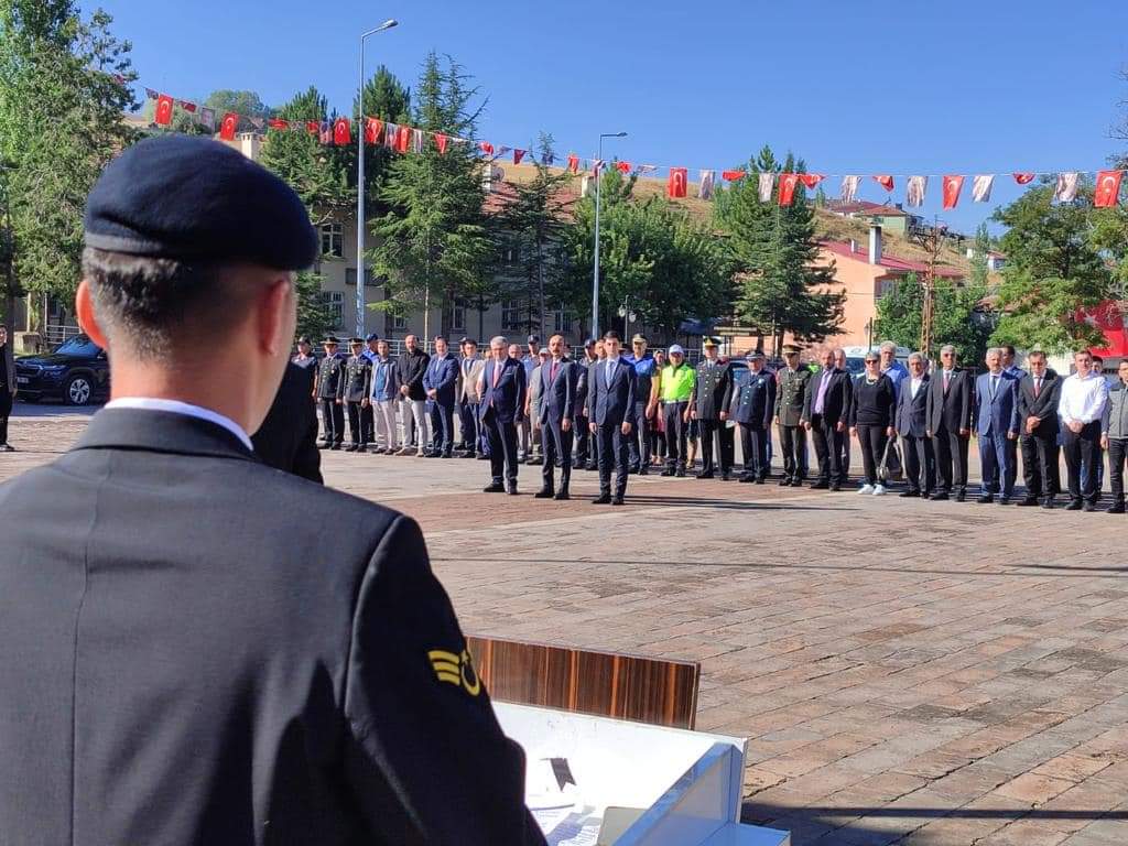 30 Ağustos Zafer Bayramı düzenlenen törenle kutlandı.